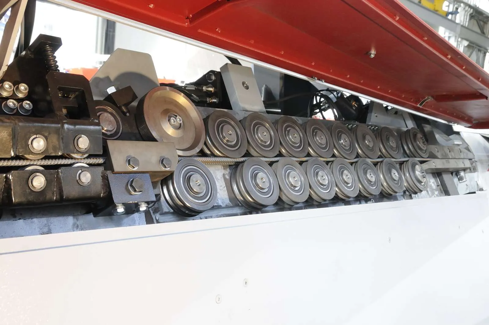 POLYCUT PCX - Automatic heavy-duty lines for the straightening and cutting of rebars from coils – תמונה 3